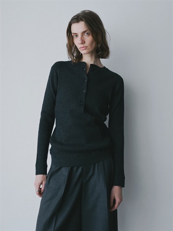 ウールヘンリーネックニットプルオーバー(10チャコールグレー-フリー)