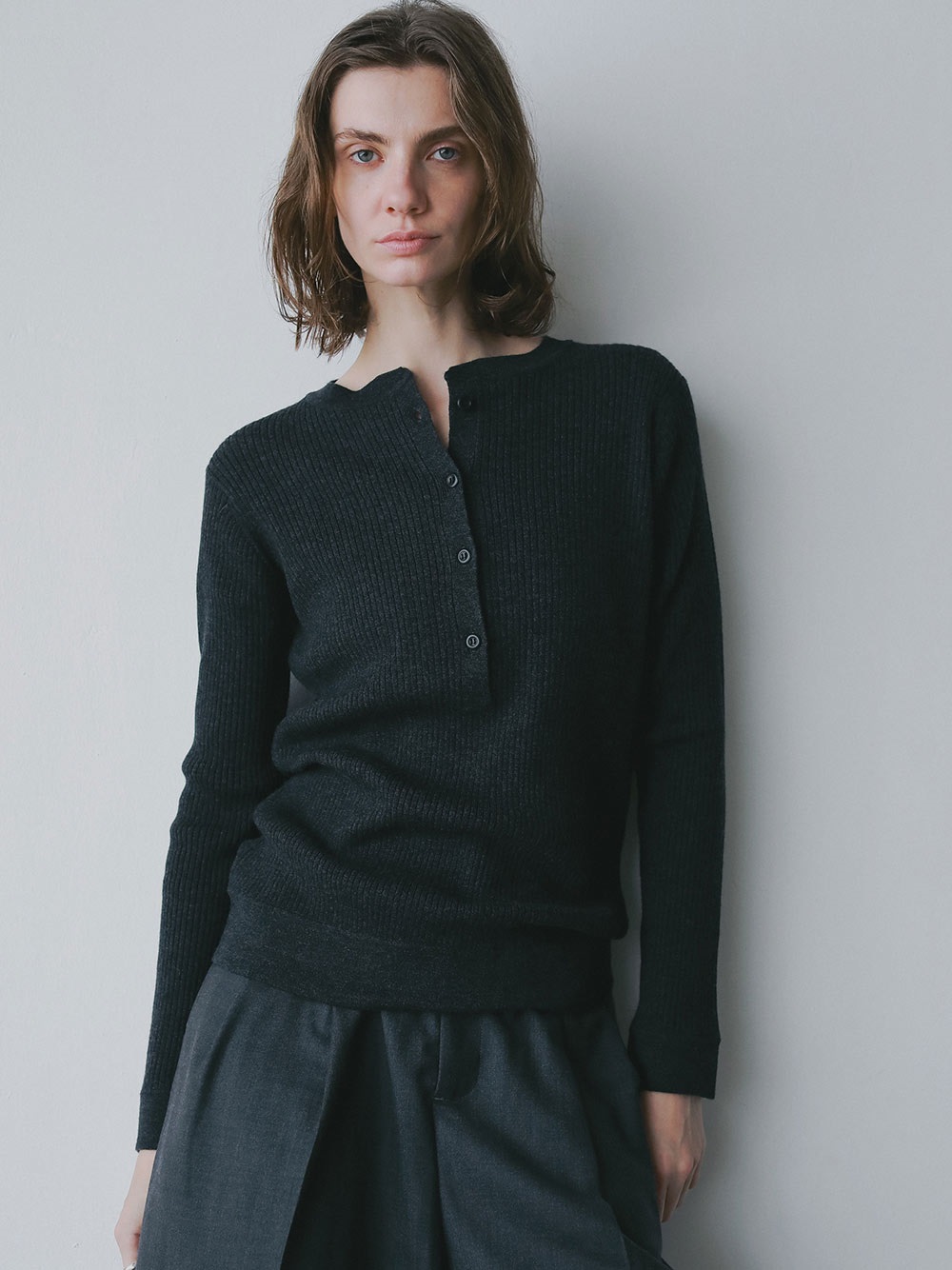 ウールヘンリーネックニットプルオーバー