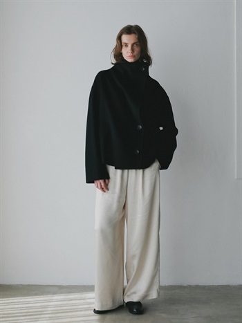 グロッシーサテンワイドパンツ(01オフホワイト-２)