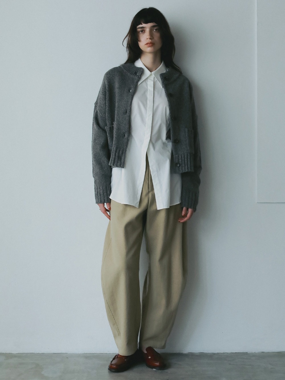 カーブパンツ(82ベージュ-１)