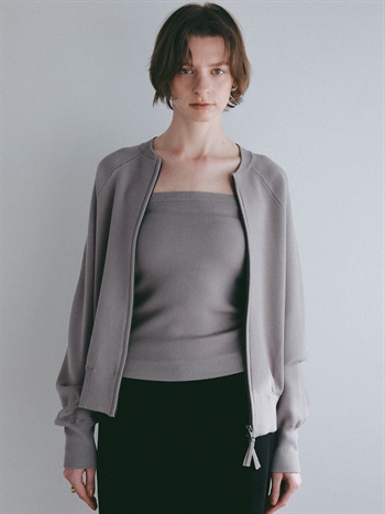 ニットビスチェ