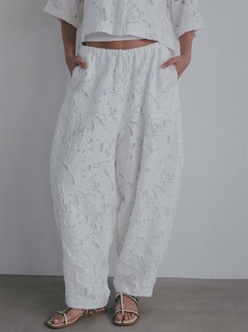 ＜coming soon＞カットジャカードカーブパンツ(01オフホワイト-１)