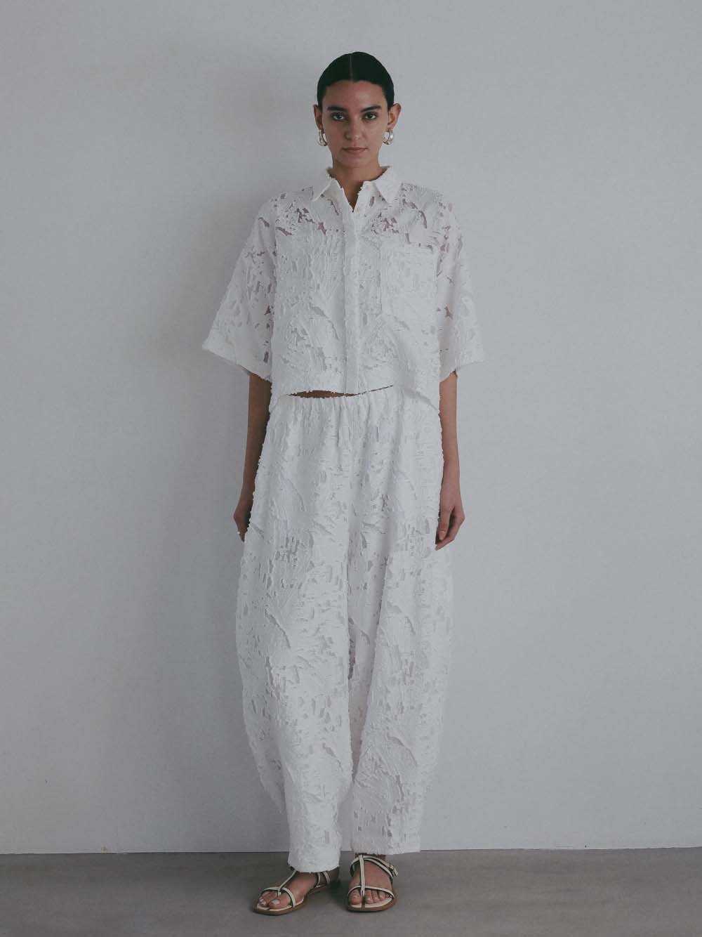 ＜coming soon＞カットジャカードカーブパンツ