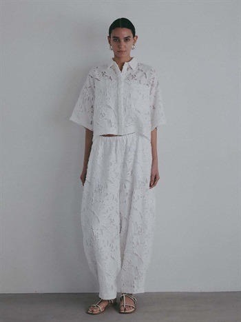 ＜coming soon＞カットジャカードカーブパンツ