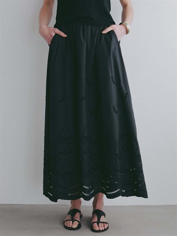 スカラ刺繍ギャザーフレアスカート(00ブラック-１)