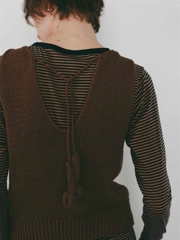 Uca back tulip tops